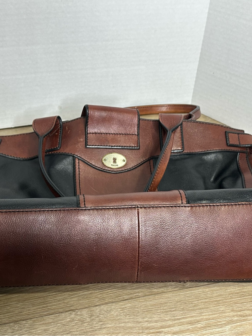 FOSSIL Vintage Reissue XL Weekender Leather Tote Bag - Picture 16 of 16